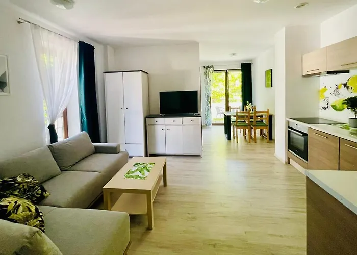 Wyspa Uznam Promenada Konopnickiej 10